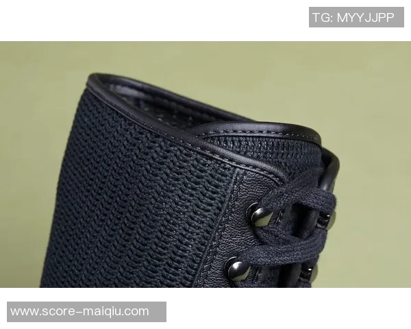 高帮与低帮足球鞋的优缺点分析及选择指南